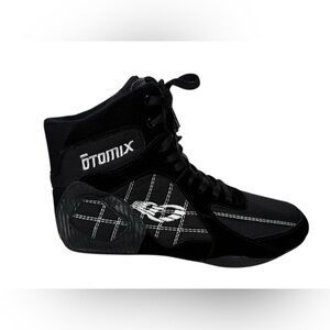 Otomix Black M3333 Bodybuilding Weightlifting MMA Shoes Mens 8 W 9.5 Leather